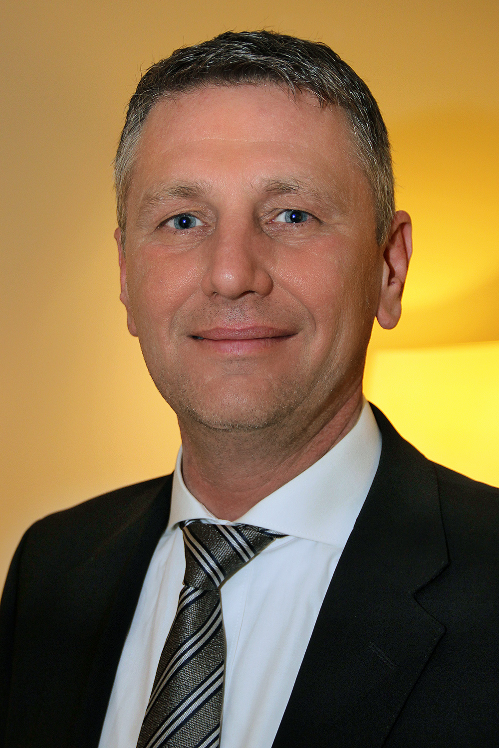 Dirk Holthaus